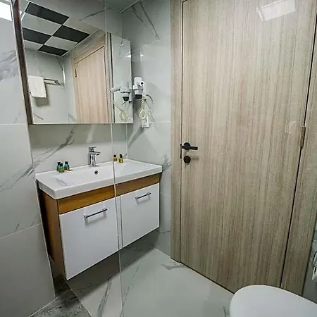 Point 4* 이츠멜레르